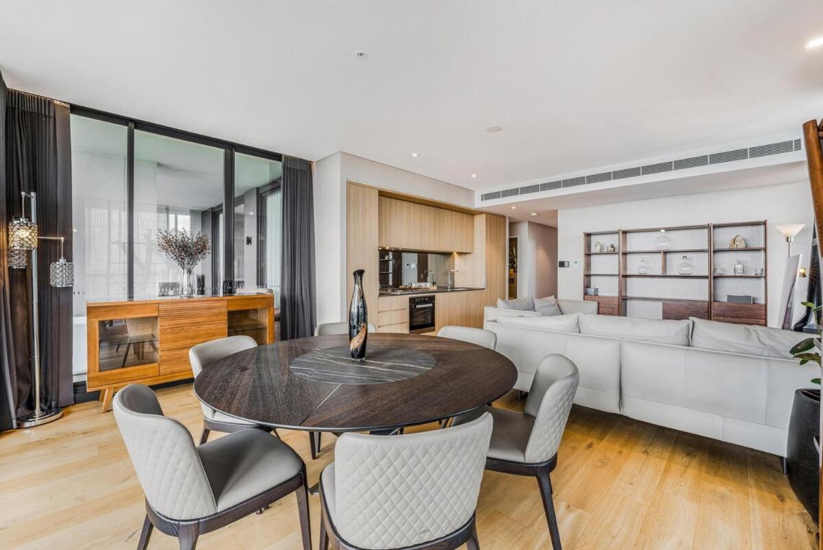Opulent Penthouse With Views In Parramatta