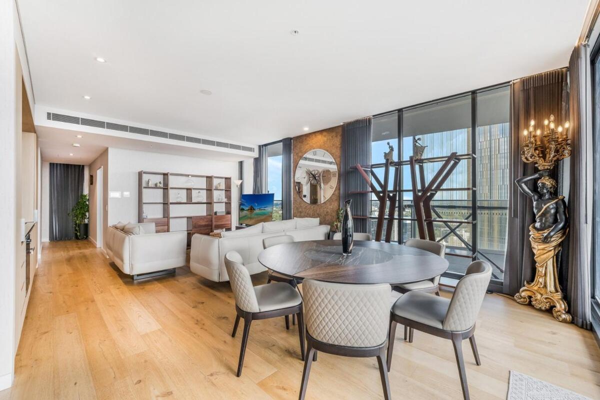 Opulent Penthouse With Views In Parramatta Apartment