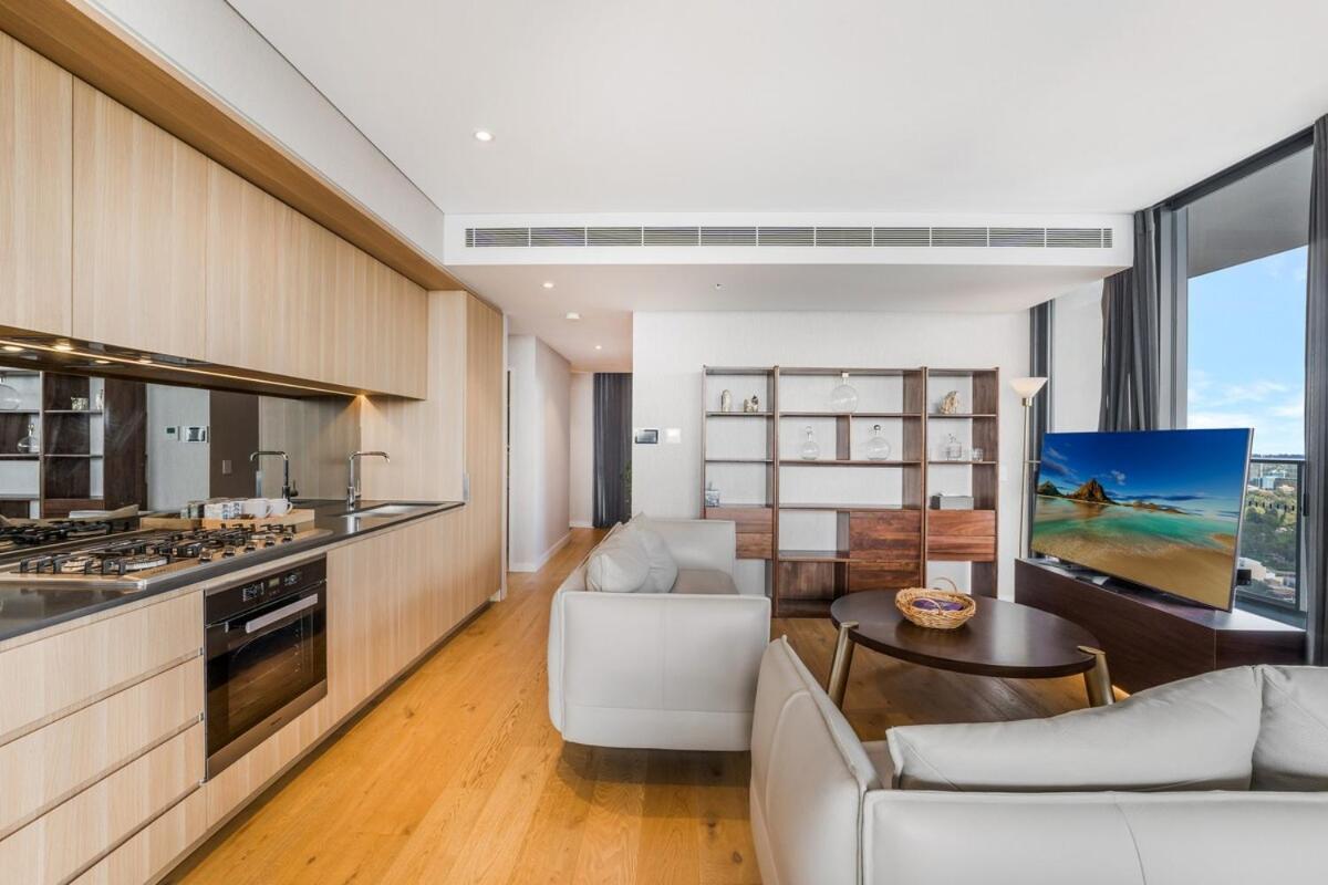 Opulent Penthouse With Views In Parramatta *