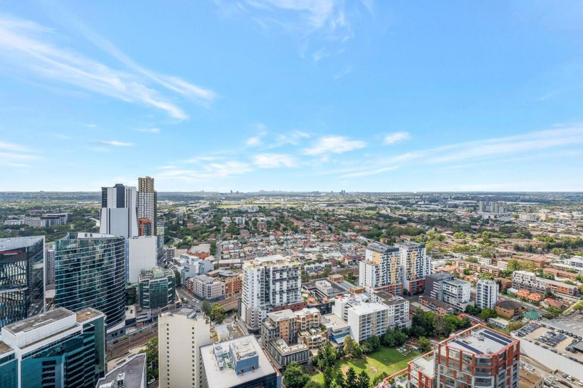 Apartment Opulent Penthouse With Views In Parramatta