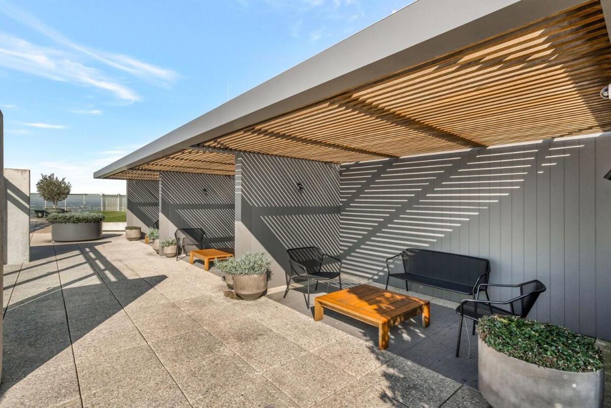 Apartment Opulent Penthouse With Views In Parramatta Sydney