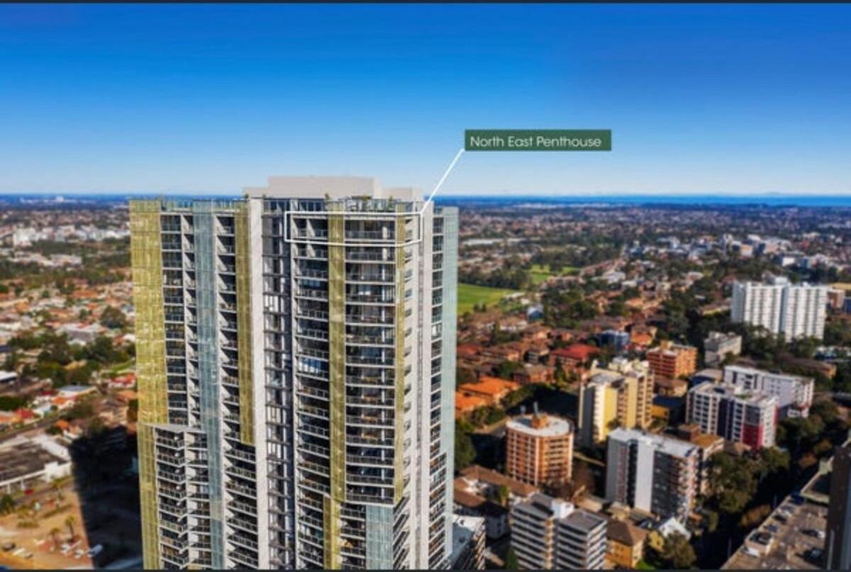 Apartment Opulent Penthouse With Views In Parramatta